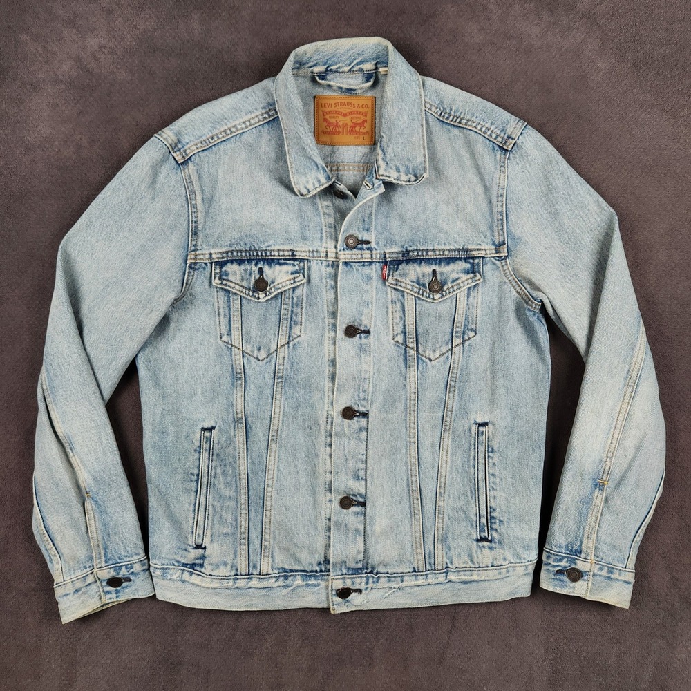 Levis Type 3‎ Trucker Jacket Mens Large Light Wash Blue Jean Denim 72334-0232